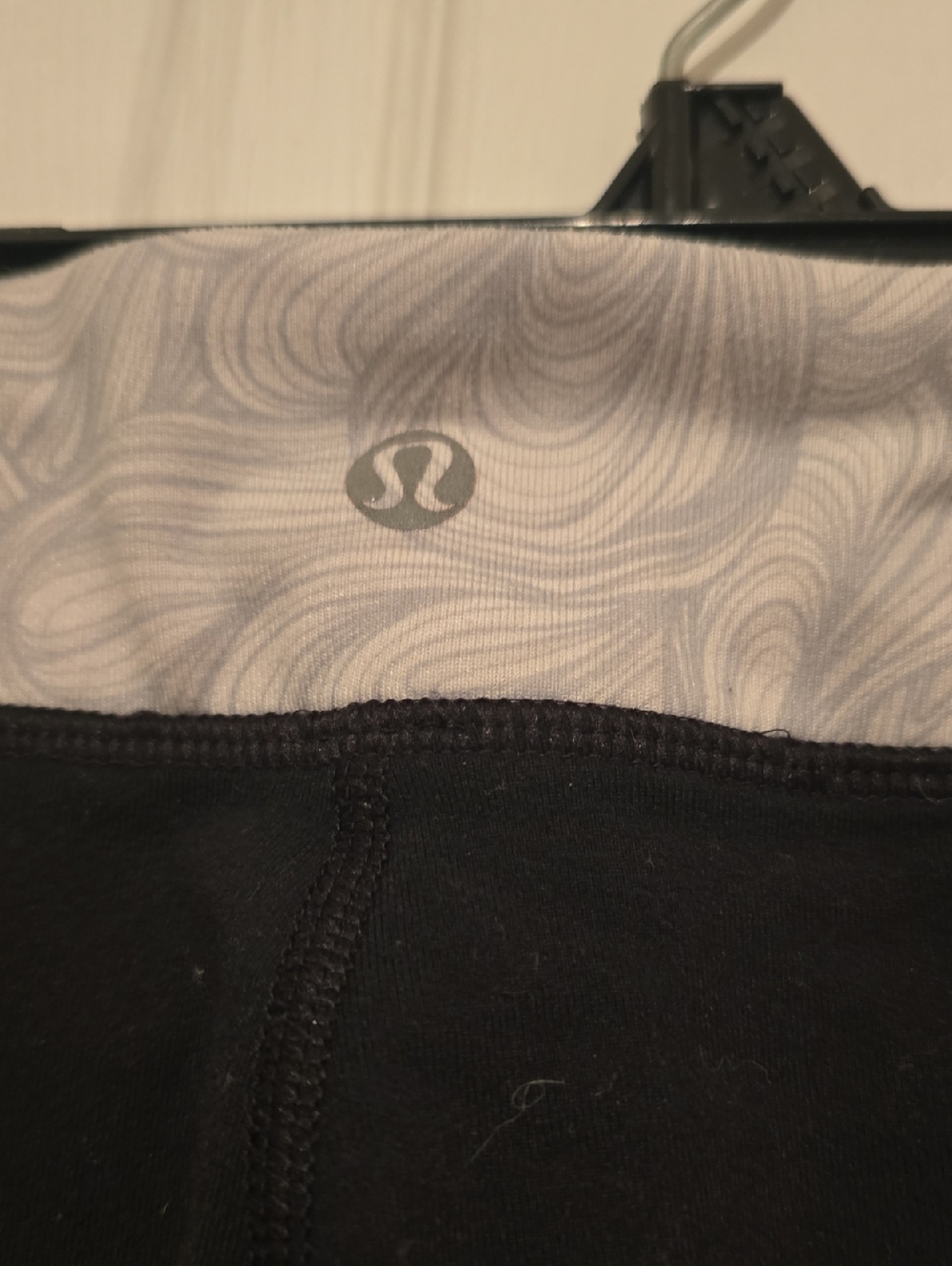 Lululemon Black Cropped Yoga Pants with Light Gray Printed Waistband - Picture 4 of 7